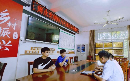 公益慈善，，，，，，，我们一直在路上